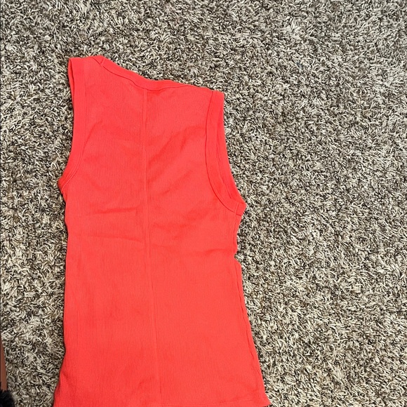 Universal Thread Red Tank Top - Picture 3 of 4